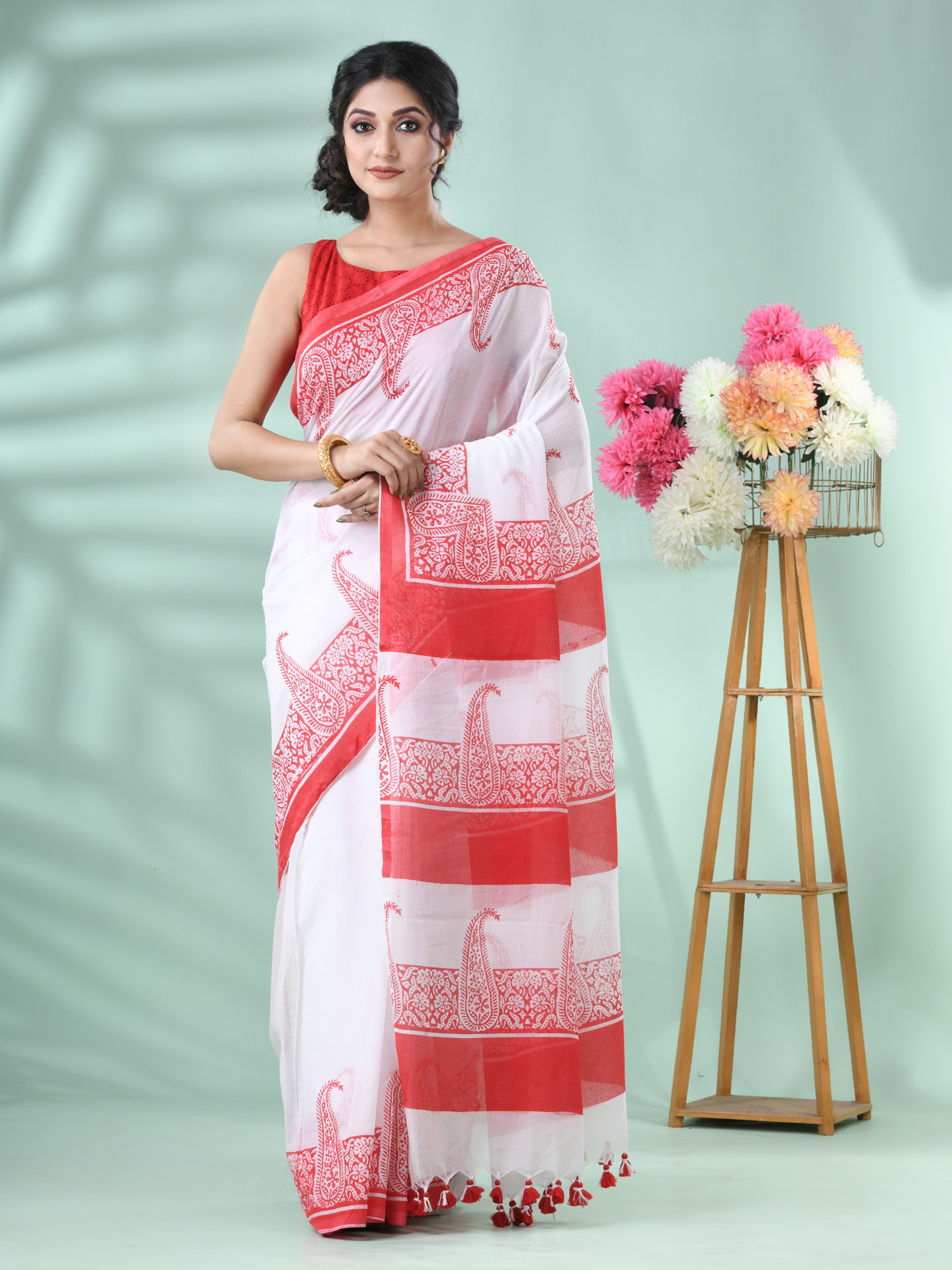  Bengal Handloom Pure Cotton Saree Kolka Shree Printed Design Without Blouse Piece (White red)